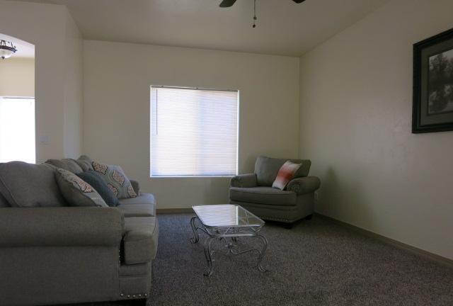 /static/images/house/13782/1fc2c740fe2c82b68928c1293afc0a22.jpg