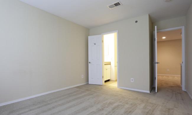 /static/images/house/18050/6c5df2dd4cebe74e5b7f895297b086ed.jpg