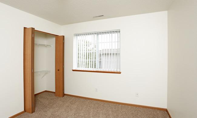/static/images/house/18347/bda2dc6a719d5323a82eb6457b5ee38a.jpg