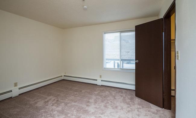 /static/images/house/18401/f0dcb1b3acaef51f94a5e504130a0bd9.jpg
