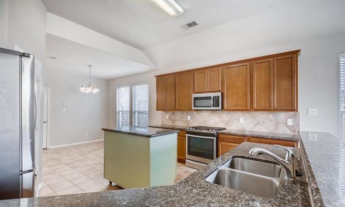 /static/images/house/2430/6ae19490028b4f4b3183bd2dd47e7ac7.jpg
