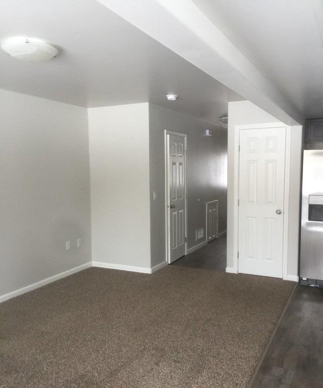 /static/images/house/25520/59c22f11eca67316f2a71e437e3f0e7e.jpg