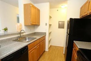 /static/images/house/34686/df2361f3bb8c2a04069ded2d2200858a.jpg