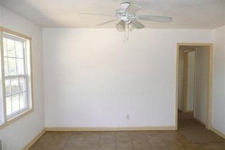 /static/images/house/35039/71a0e71bab35fa9c3f3117f634d0f117.jpg