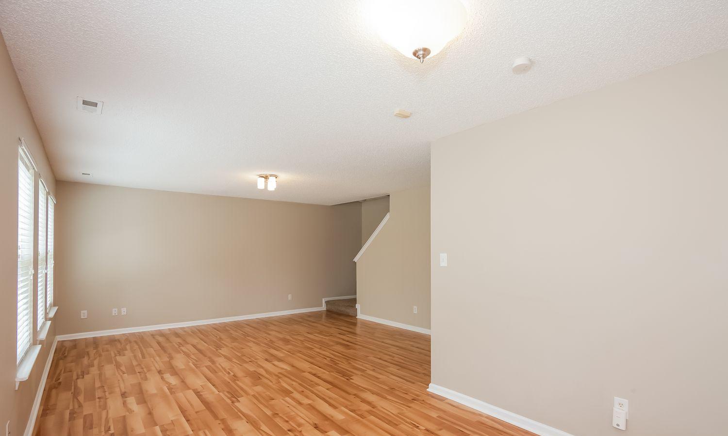 /static/images/house/5398/d4e43c3baf506a4e84bf20050e6af0a7.jpg