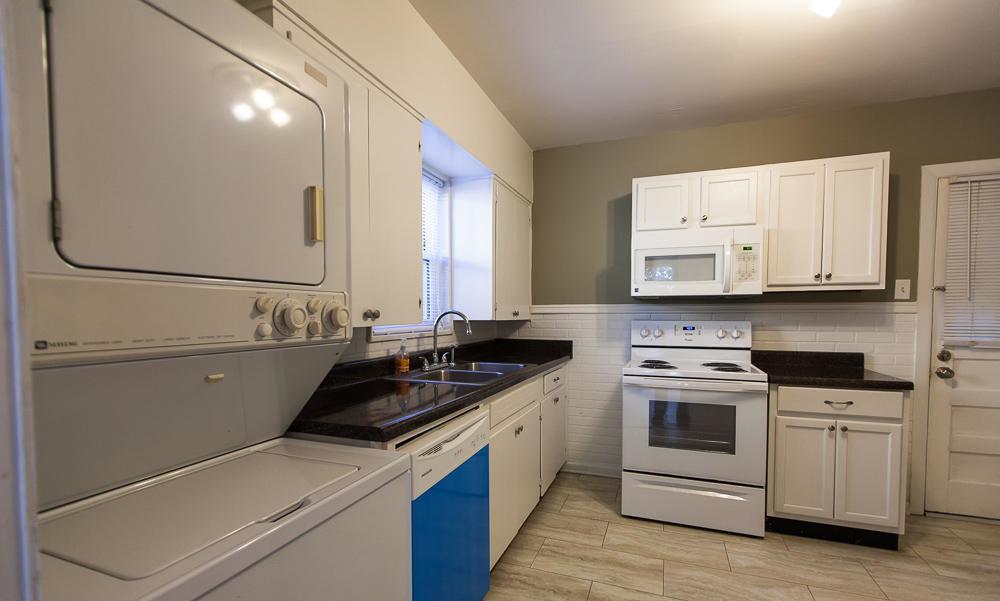 /static/images/house/8021/e171c04320acbfe61cfdbb7b22aa0b20.jpg